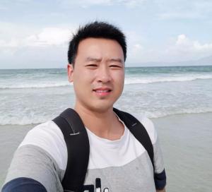 【感動(dòng)青峰人物第二期】奉獻(xiàn)青峰，無怨無悔 ——感動(dòng)青峰人物之劉磊建